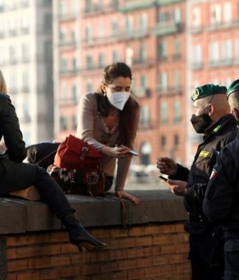 Over 50 non vaccinati: sanzioni fino a 1.500 euro