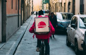 Green pass al chiuso: +1,5 miliardi del fatturato delivery