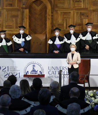 Von der Leyen: “La crescita economica dell’Italia più importante in questo secolo”