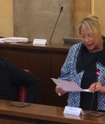 Forza Italia, logo da “capitali della bruttura”