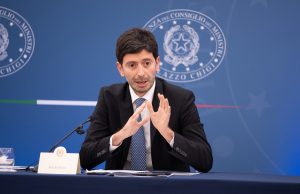 Speranza: “Subito quarta dose di vaccino per gli over 60”