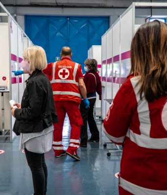 Vaccini, oggi probabile via libera da Aifa per Novavax