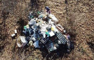 Scoperta montagna di rifiuti grazie ai droni