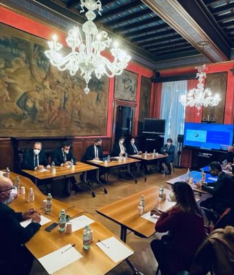 Regioni chiedono al governo di superare sistema a colori zone a rischio