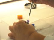 Tecnici di laboratorio: “Siamo sommersi dai tamponi”