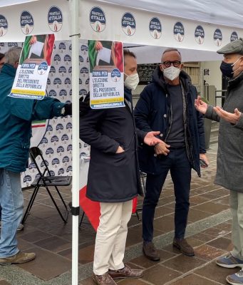 “Elezione diretta del Capo dello Stato”, FdI in piazza per raccogliere le firme