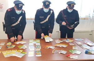 Vendevano “Gratta e Vinci” contraffatti, tabaccai nei guai