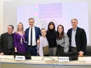 “Fiocchetto Lilla”, cento ragazze con Ambra Angiolini e Simona Tironi