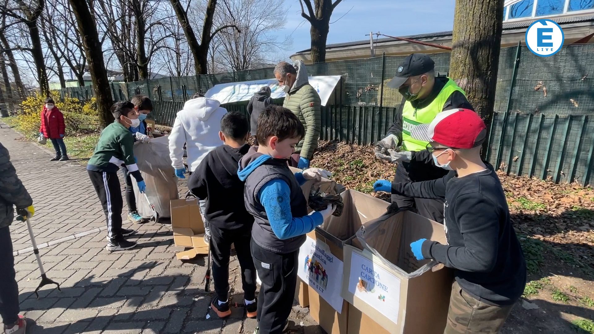 Domenica ecologica, 50 bambini ripuliscono il Parco Prandelli