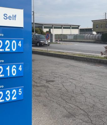 D’Incà: “Nuovo decreto per abbattere i costi delle accise”