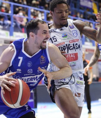 La Germani fa la voce grossa a Brindisi e vola ai piani alti