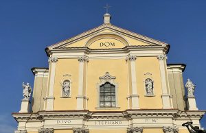 La facciata della chiesa torna agli antichi splendori