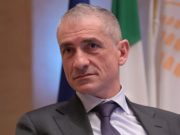 Mascherine al chiuso, “via da maggio ma con eccezioni”