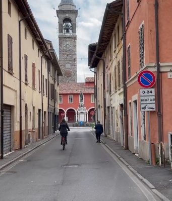 Guidava senza patente dal 2005 e senza revisione, maxi multa