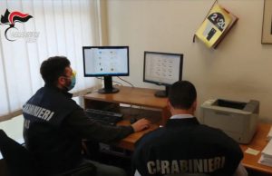 Truffa con ricatto: soldi o foto compromettenti online