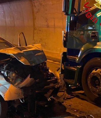 Frontale a Lonato. Anziano ricoverato al Civile