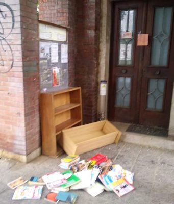 Vandalizzata la piccola libreria degli Amici dei Parchi