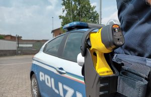 Il primo (quasi) utilizzo del taser a Brescia
