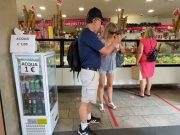 Sirmione e il rispetto per i turisti: l’acqua a € 1,00