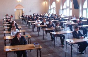 Al via la Maturità 2022: fra le tracce Pascoli, Verga e Segre