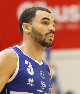 Mitrou-Long a Milano, ma arrivano Akele e Cournooh