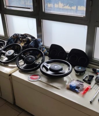 Arrestati i ladri che cannibalizzavano le auto di lusso