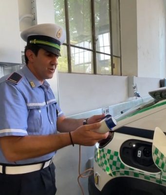5 nuove auto elettriche per la Polizia locale di Brescia
