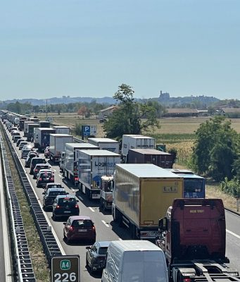 Tangenziale in tilt. Ore per raggiungere il Garda