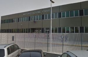 Pagato per fare l’esame, arrestato professionista della “teoria”