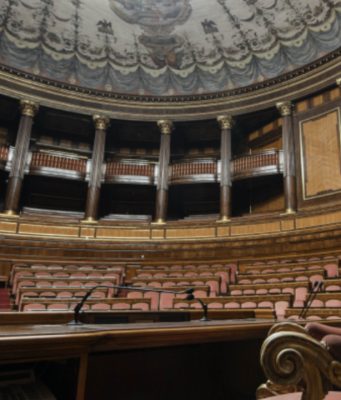 Iniziata la legislatura, nelle due camere si passa al voto