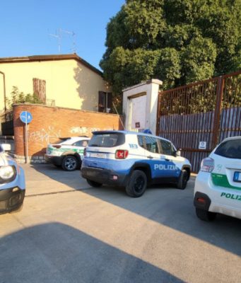 Nuovo sgombero all’ex Ideal, sette abusivi in Questura