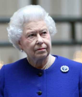 La regina Elisabetta sta male, UK col fiato sospeso