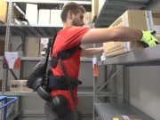 Lavoro, in anteprima a Brescia l’esoscheletro collaborativo