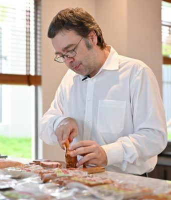 Cina: “uomo delle salsicce” tedesco crea marchio di successo in Hainan