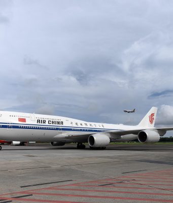 Cina: Xi arriva in Indonesia per il vertice del G20