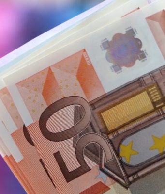 Il 63% dei lombardi è favorevole al tetto ai contanti