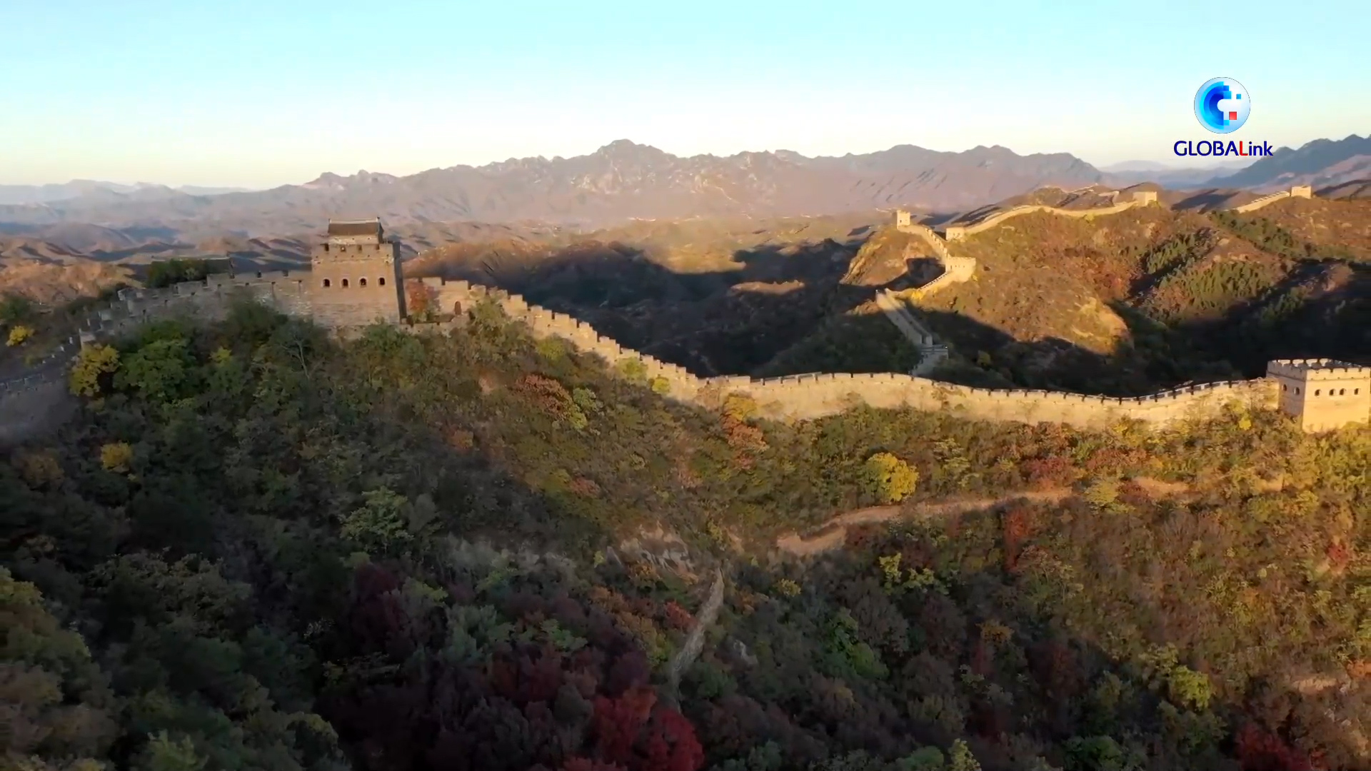 Cina: uno splendido scenario autunnale lungo la Grande Muraglia