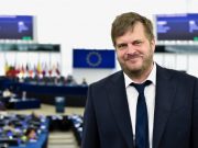 Lombardia 2023, il centro sinistra sceglie Majorino