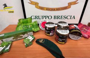 8,5 chili di tabacco di contrabbando sequestrati dalla Finanza