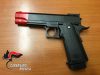 Tentano la rapina con una pistola giocattolo. Tre giovani in manette
