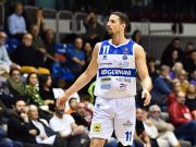 Lungo stop per Petrucelli, il piede è fratturato