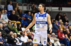 Lungo stop per Petrucelli, il piede è fratturato