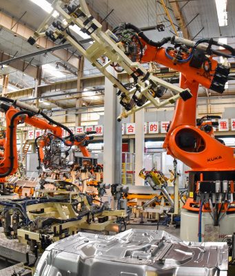 Cina: produzione industriale cresce del 3,6% nel 2022