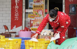 Cina: negozio di alimentari in zona rurale diventa centro e-commerce