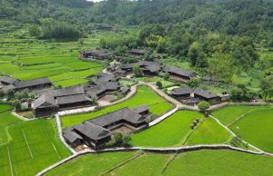 Cina: Hunan, palafitte nell’antico villaggio di Shiyanping