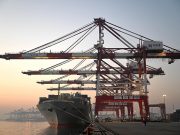 Cina: porto di Tianjin, flusso di container nel primo trimestre