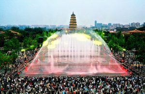 Cina: Xi’an, fontane musicali vicine a Pagoda della grande oca selvatica