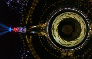 Cina: spettacolo di luci in vista di un evento sportivo a Chengdu