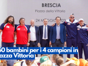 450 bambini per i 4 campioni in piazza Vittoria