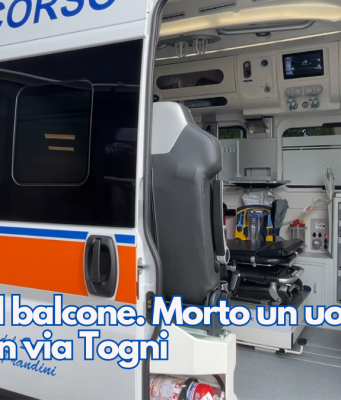 Cade dal balcone. Morto un uomo di 54 anni in via Togni